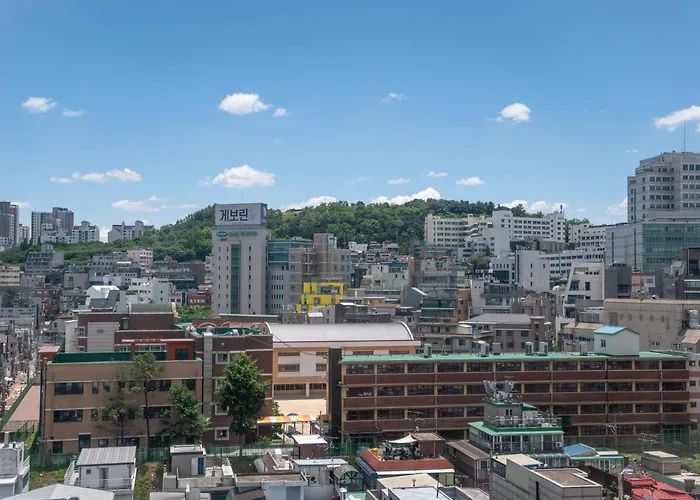 Hongdae Station Direct Access 아파트