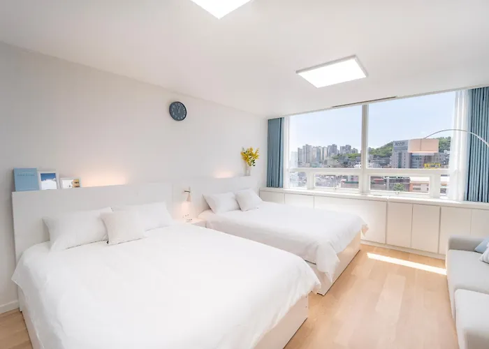 아파트 Hongdae Station Direct Access *