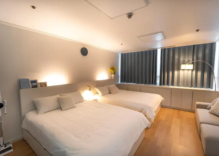 Hongdae Station Direct Access 아파트 *